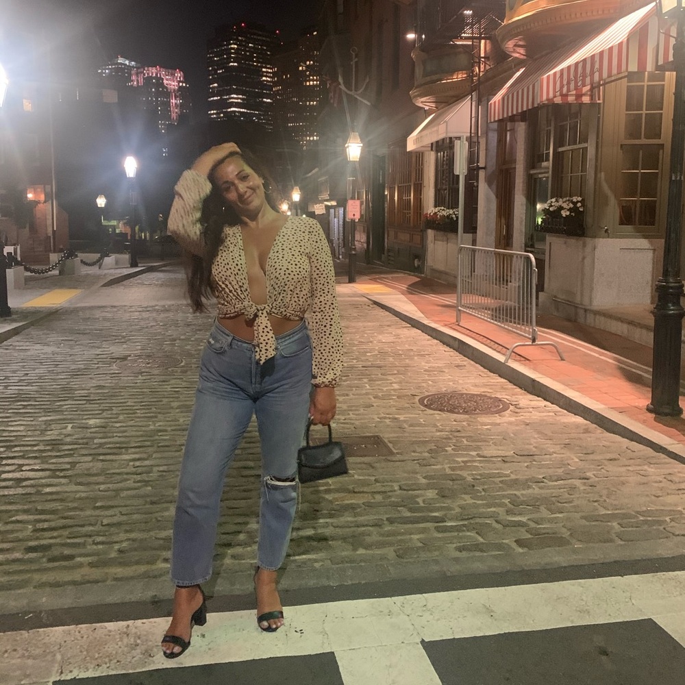 Meet your Posher, Nicole